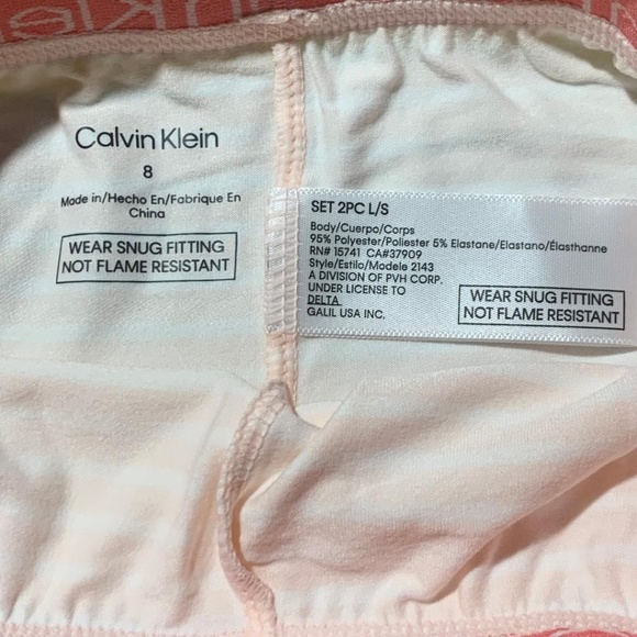 NWT  Calvin Klein Girls 2 piece Pajamas set size 8 - Picture 7 of 10